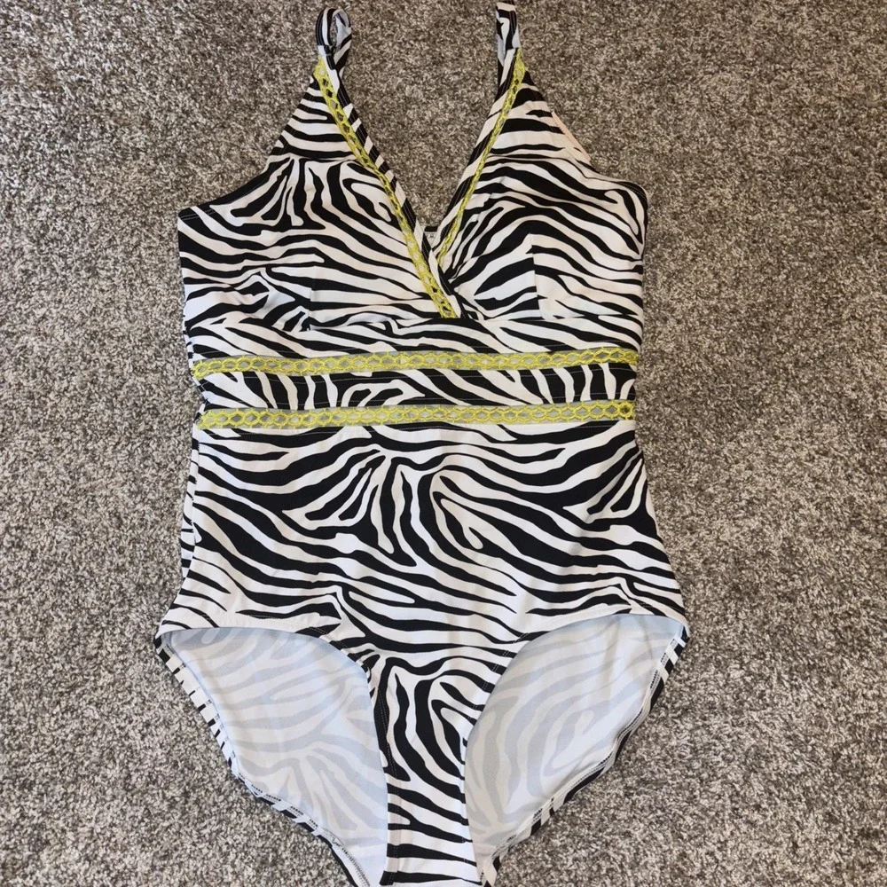 NEW Orig$139 Ruby Ribbon Zebra St Tropez 1 Piece Swim Bathing Suit 14 NWT
